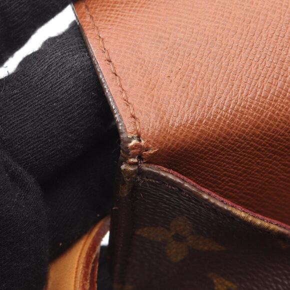 LOUIS VUITTON Brown Monogram Leather Shoulder Bag - Picture 6 of 11